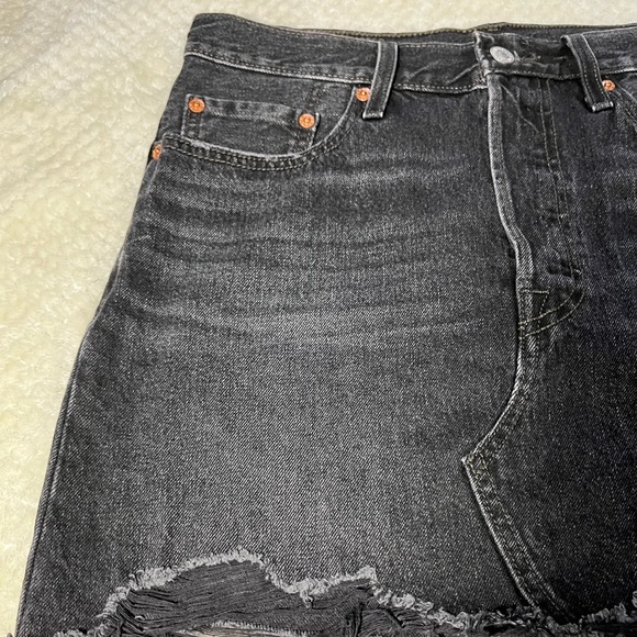 Levi black mini skirt - Picture 3 of 15